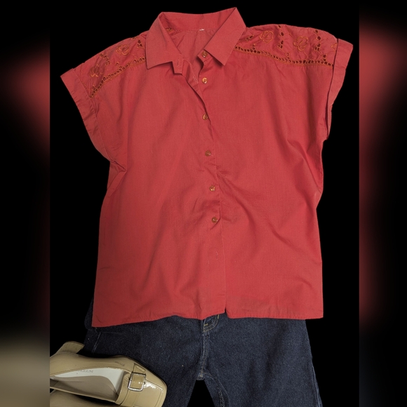 Vintage red button down shirt - Picture 2 of 8